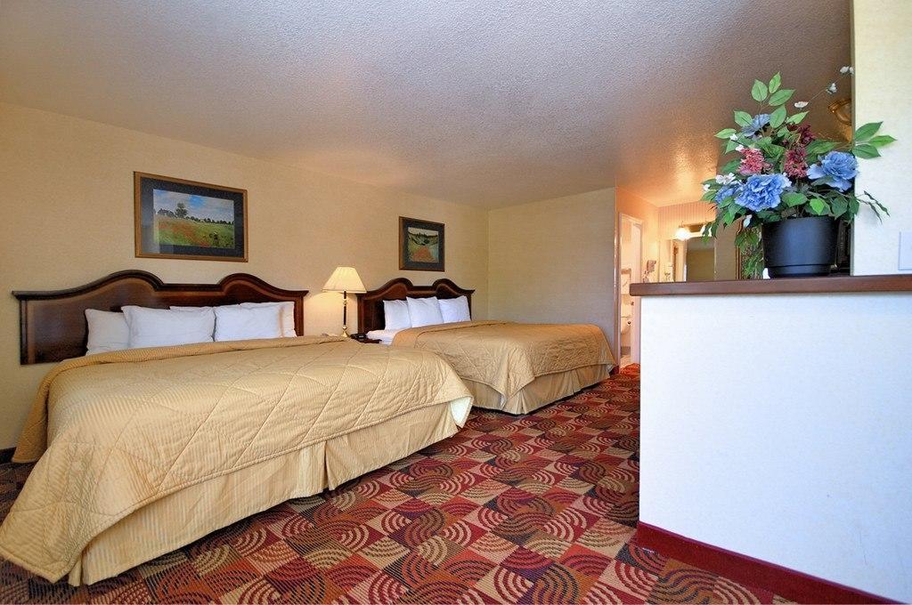 Comfort Suites Red Bluff Near I-5 Экстерьер фото