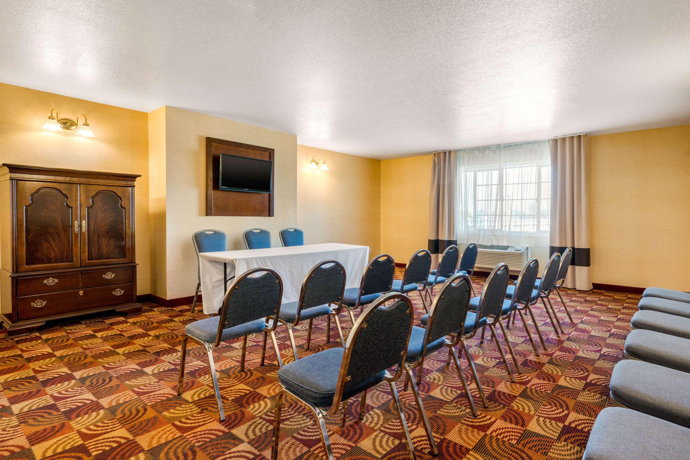 Comfort Suites Red Bluff Near I-5 Экстерьер фото