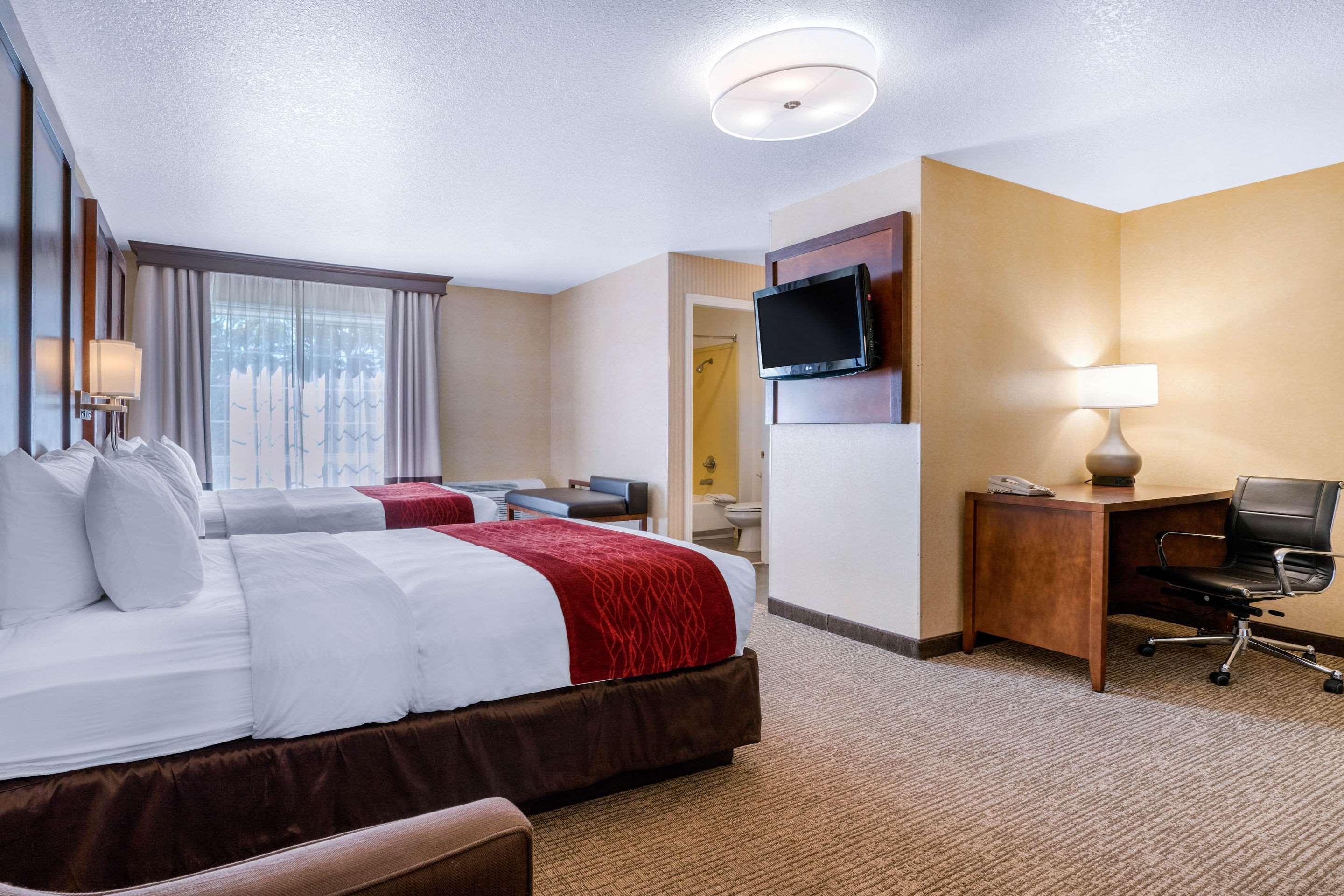 Comfort Suites Red Bluff Near I-5 Экстерьер фото