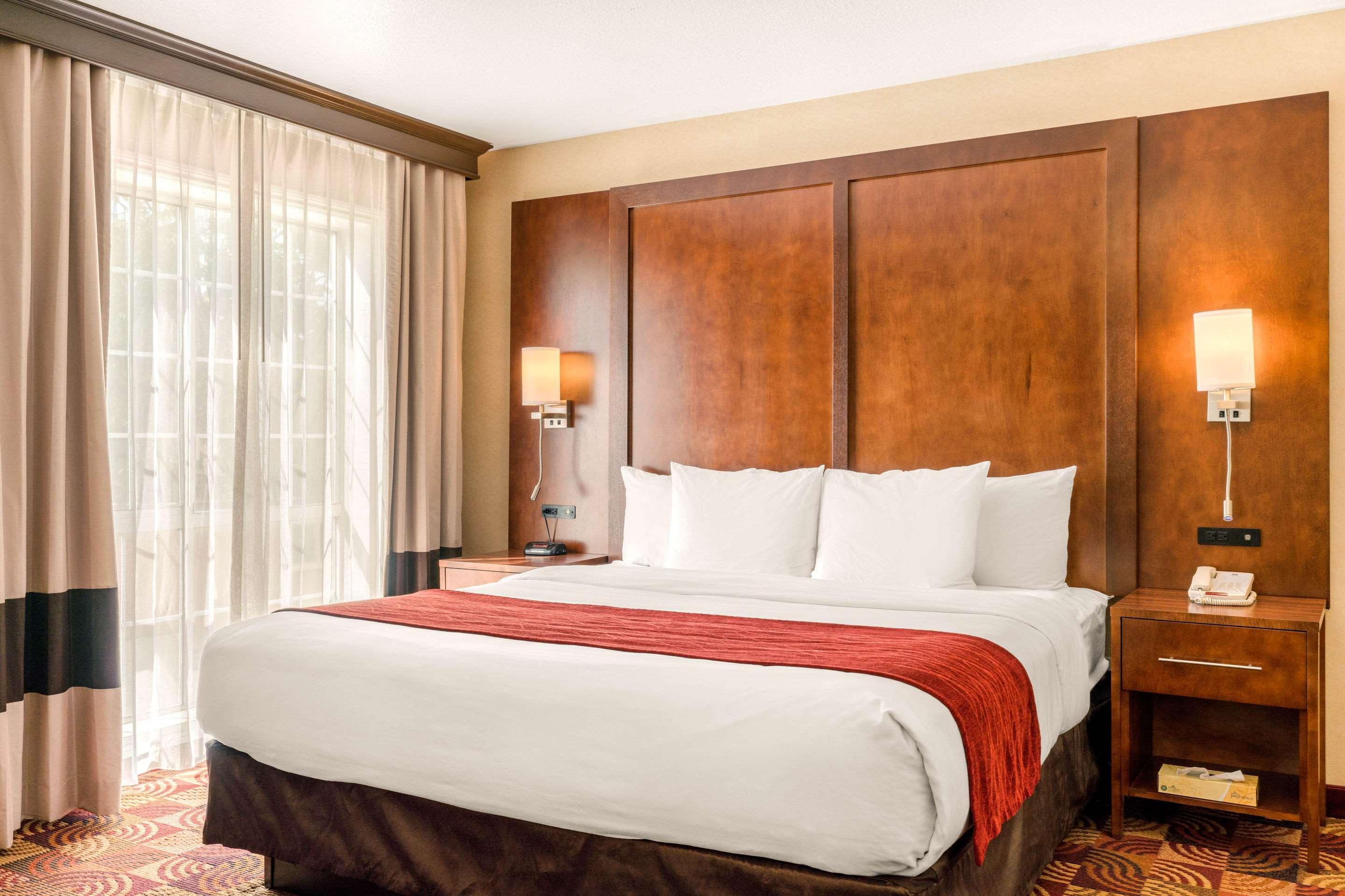 Comfort Suites Red Bluff Near I-5 Экстерьер фото