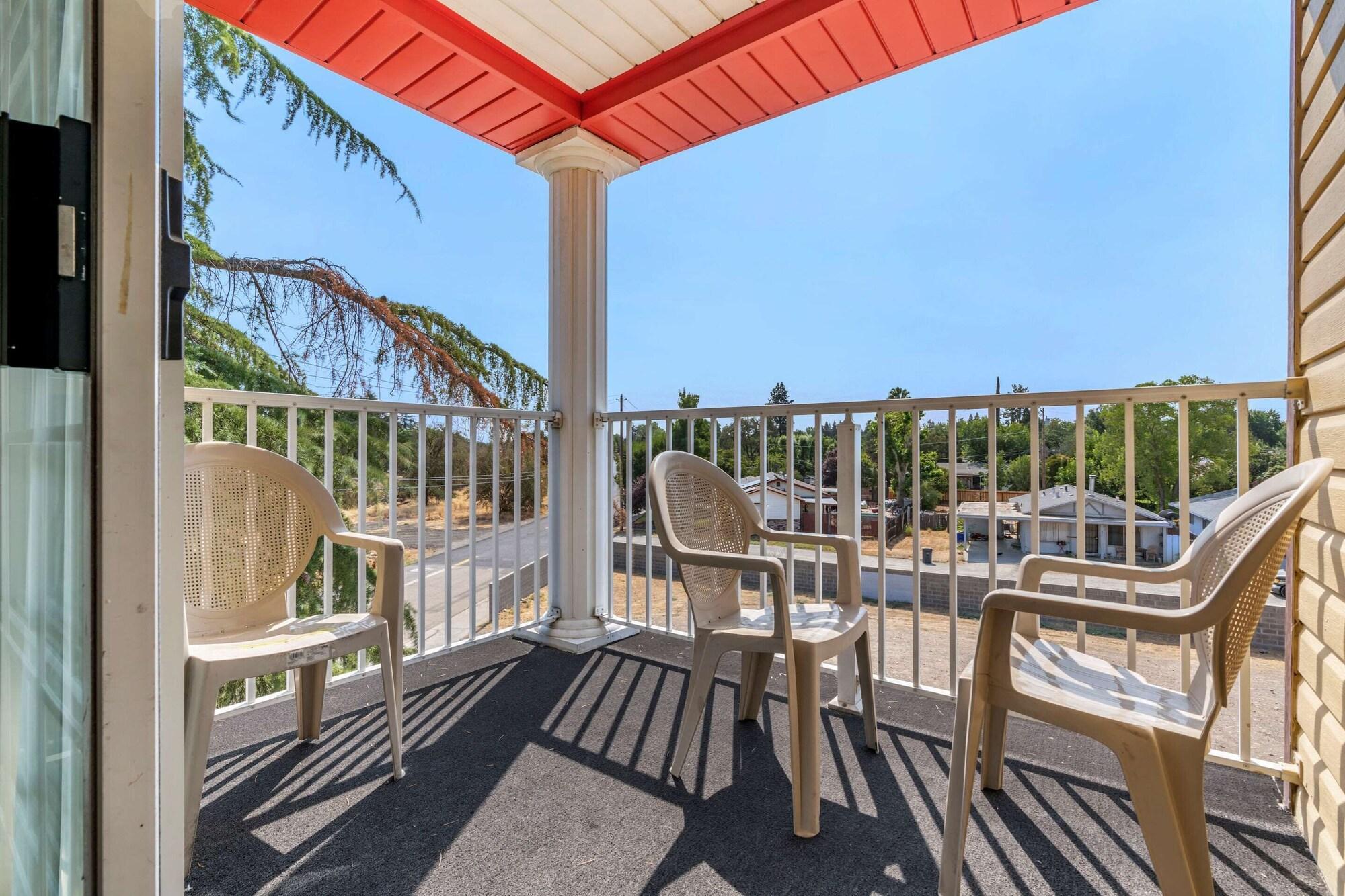 Comfort Suites Red Bluff Near I-5 Экстерьер фото