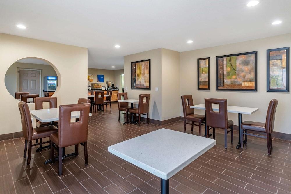Comfort Suites Red Bluff Near I-5 Экстерьер фото