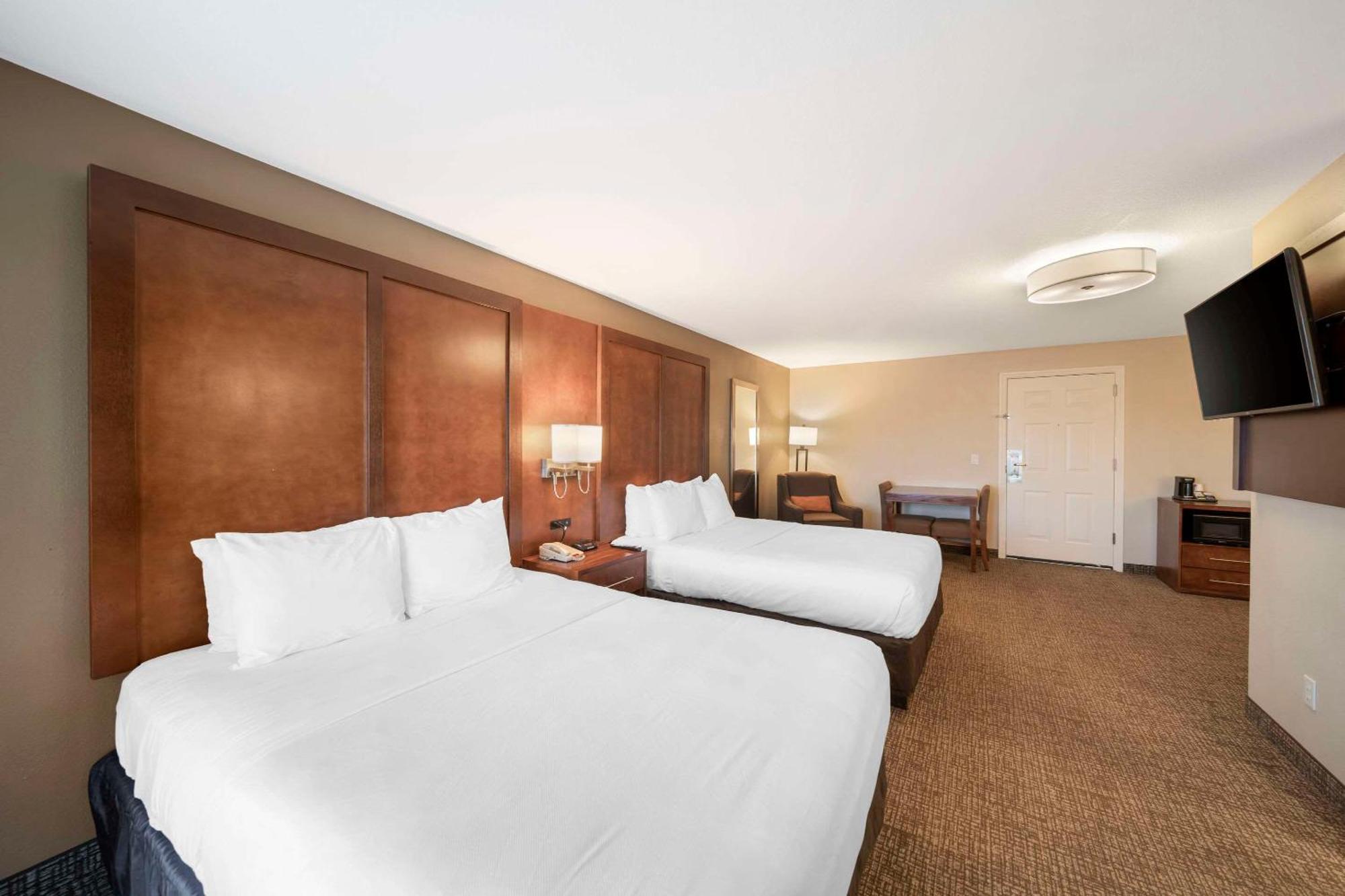 Comfort Suites Red Bluff Near I-5 Экстерьер фото
