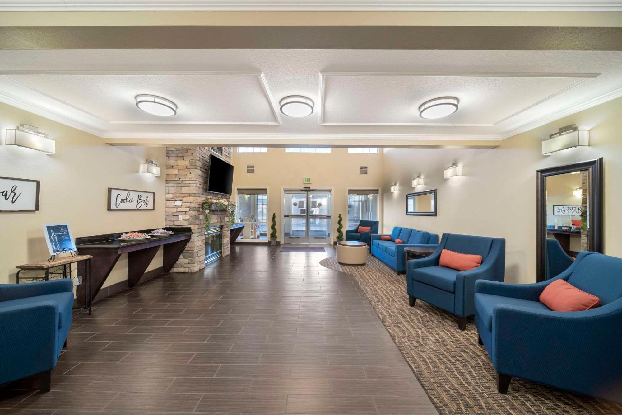 Comfort Suites Red Bluff Near I-5 Экстерьер фото